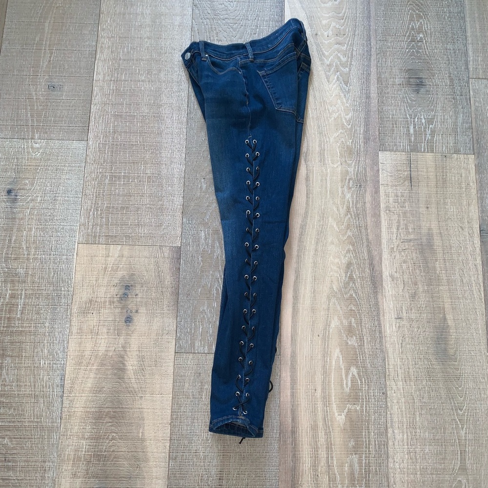 jeans - Picture 2 of 2